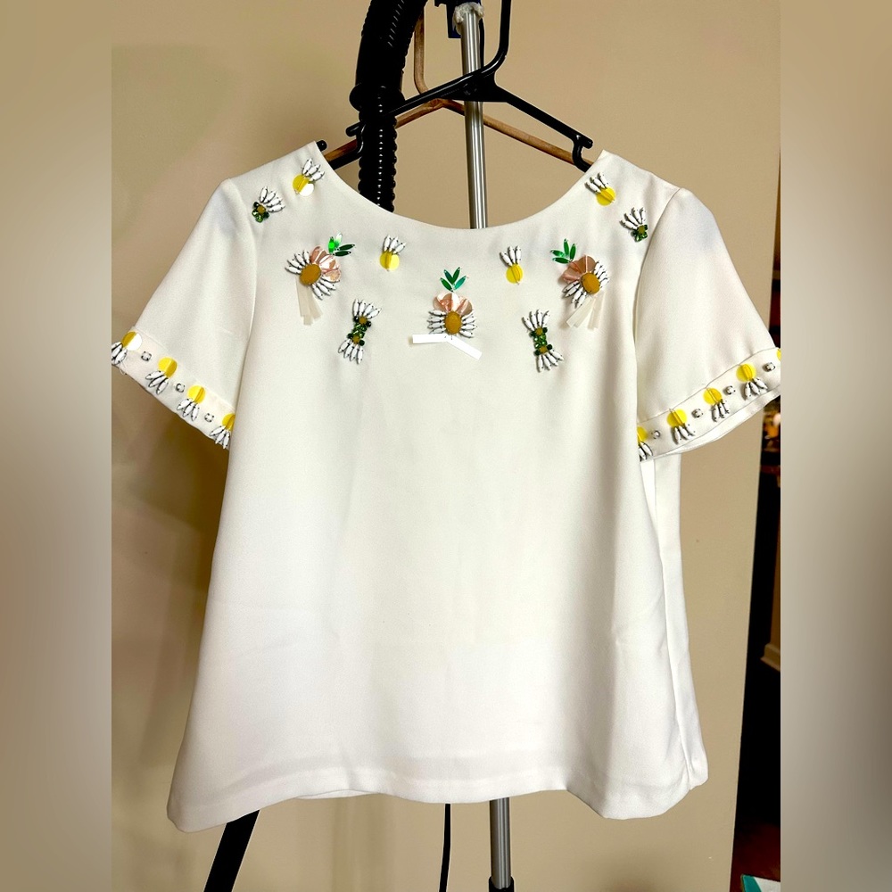 Banana Republic pineapple embellish top